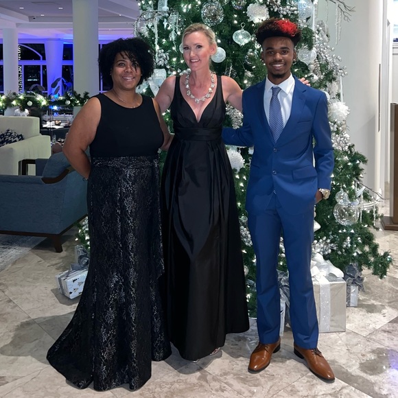 Vineyard Collection Formal Black Dress 8 - Picture 12 of 12